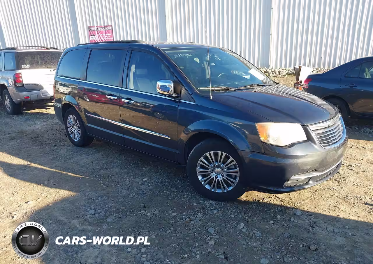 2014 Chrysler Town & Country Touring-L
