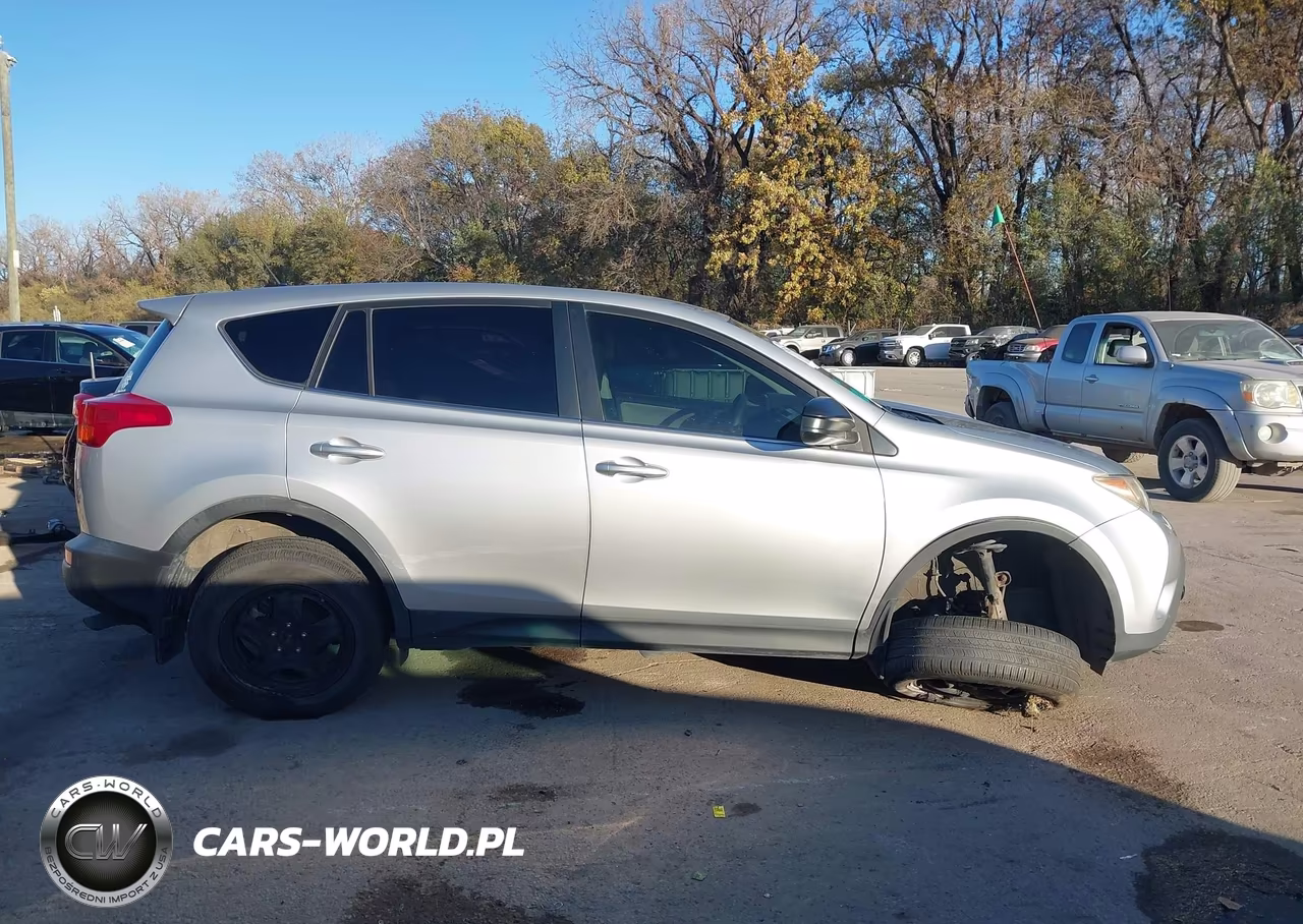 2015 Toyota Rav4 Le VIN:JTMBFREVXFD159139 - 13