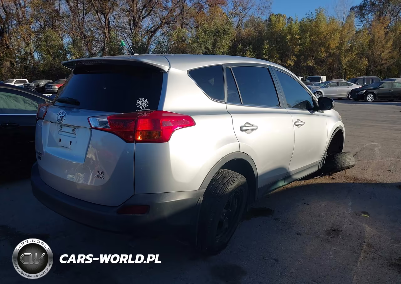 2015 Toyota Rav4 Le VIN:JTMBFREVXFD159139 - 4