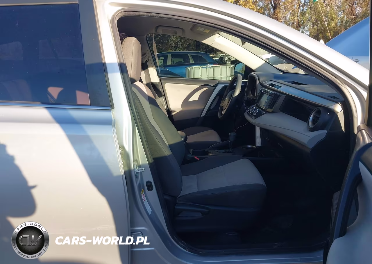 2015 Toyota Rav4 Le VIN:JTMBFREVXFD159139 - 5