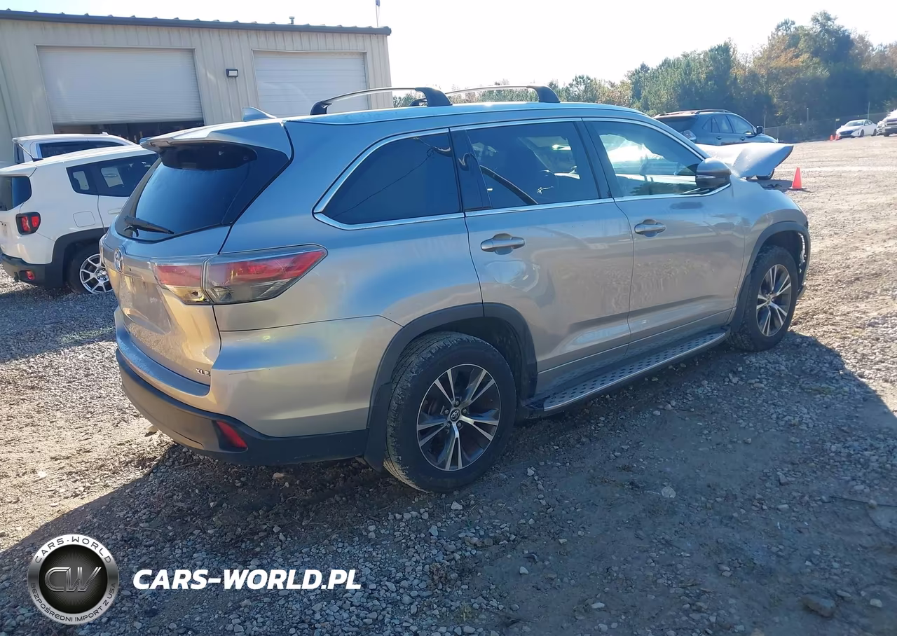 2016 Toyota Highlander Xle VIN:5TDKKRFH8GS506428 - 4