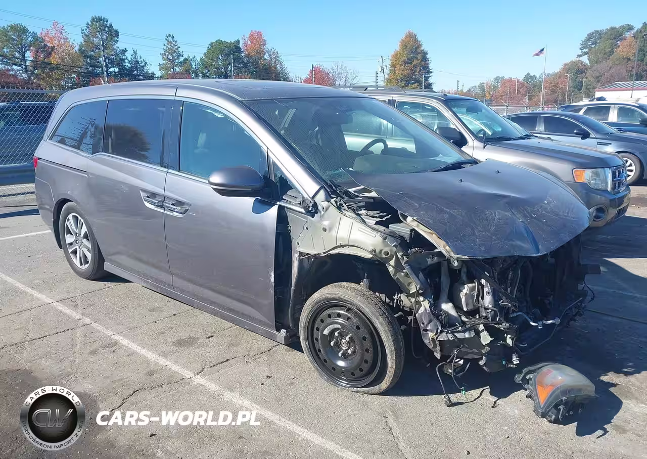 2015 Honda Odyssey Touring-Touring Elite