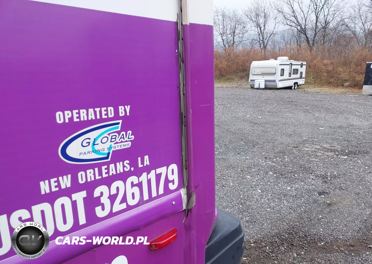 2019 Ford F-550 Chassis Xl VIN:1FDAF5GY4KEC92586 - 17