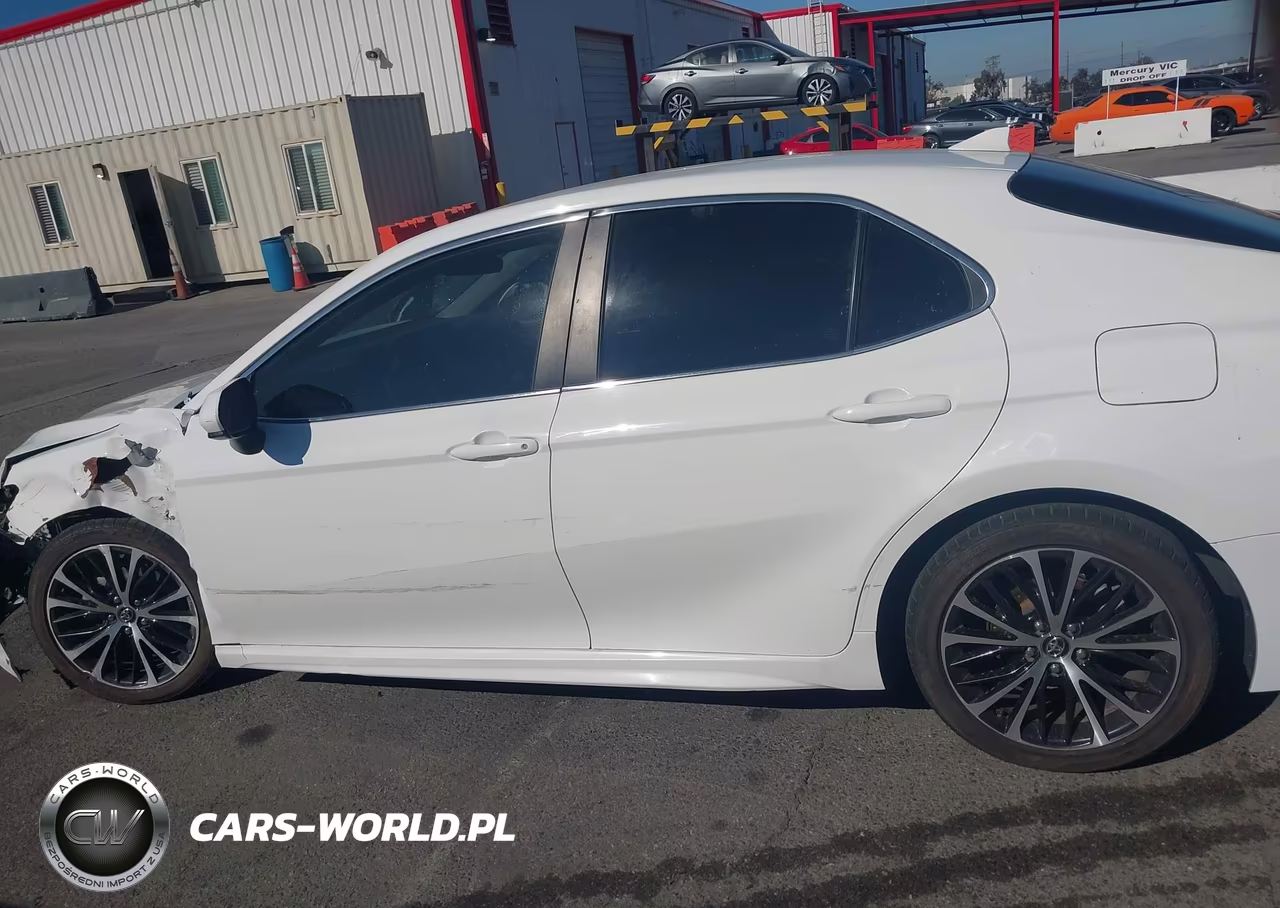 2021 Toyota Camry Se VIN:4T1G11AK5MU426018 - 14