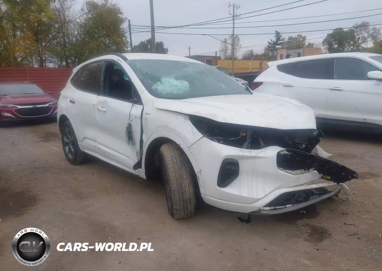 2023 Ford Escape St-Line