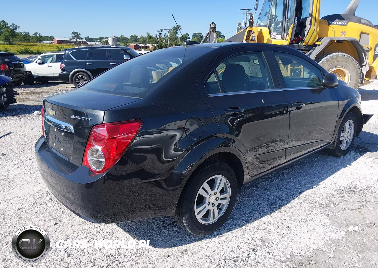 2015 Chevrolet Sonic Lt Auto VIN:1G1JC5SH6F4158199 - 4