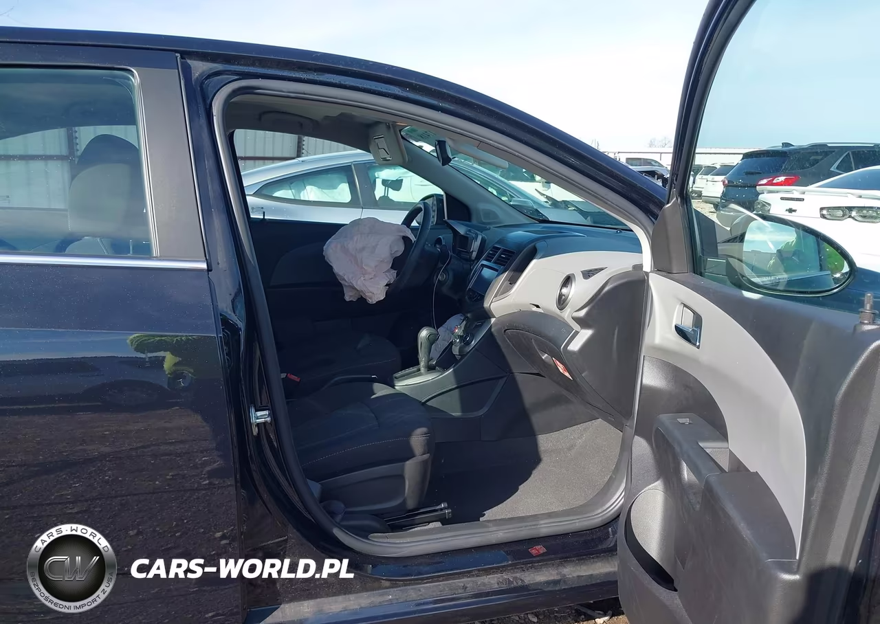 2015 Chevrolet Sonic Lt Auto VIN:1G1JC5SH6F4158199 - 5