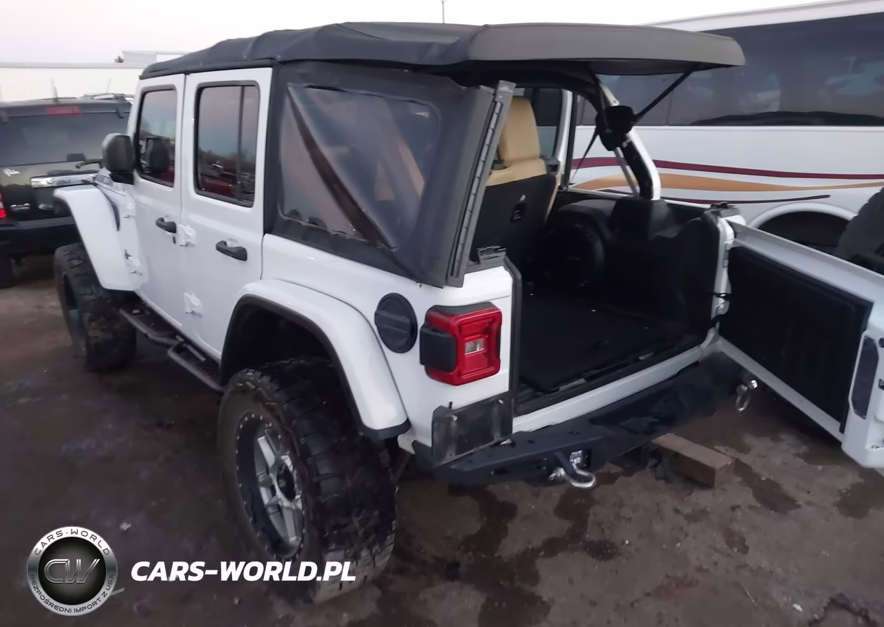 2018 Jeep Wrangler Unlimited Rubicon 4X4 VIN:1C4HJXFG8JW208512 - 3