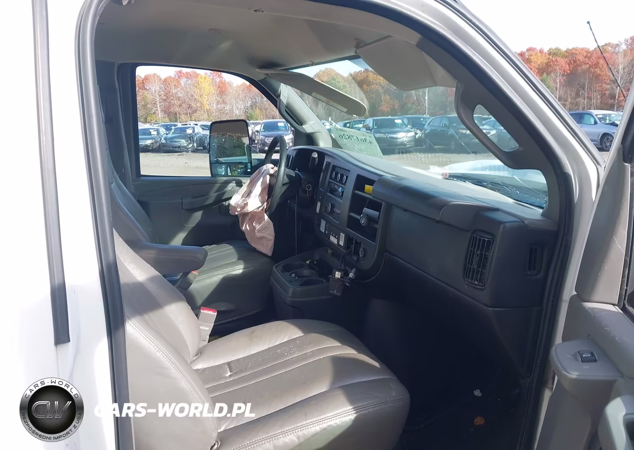 2016 GMC Savana Cutaway 3500 VIN:1GD37TCG1G1323671 - 6