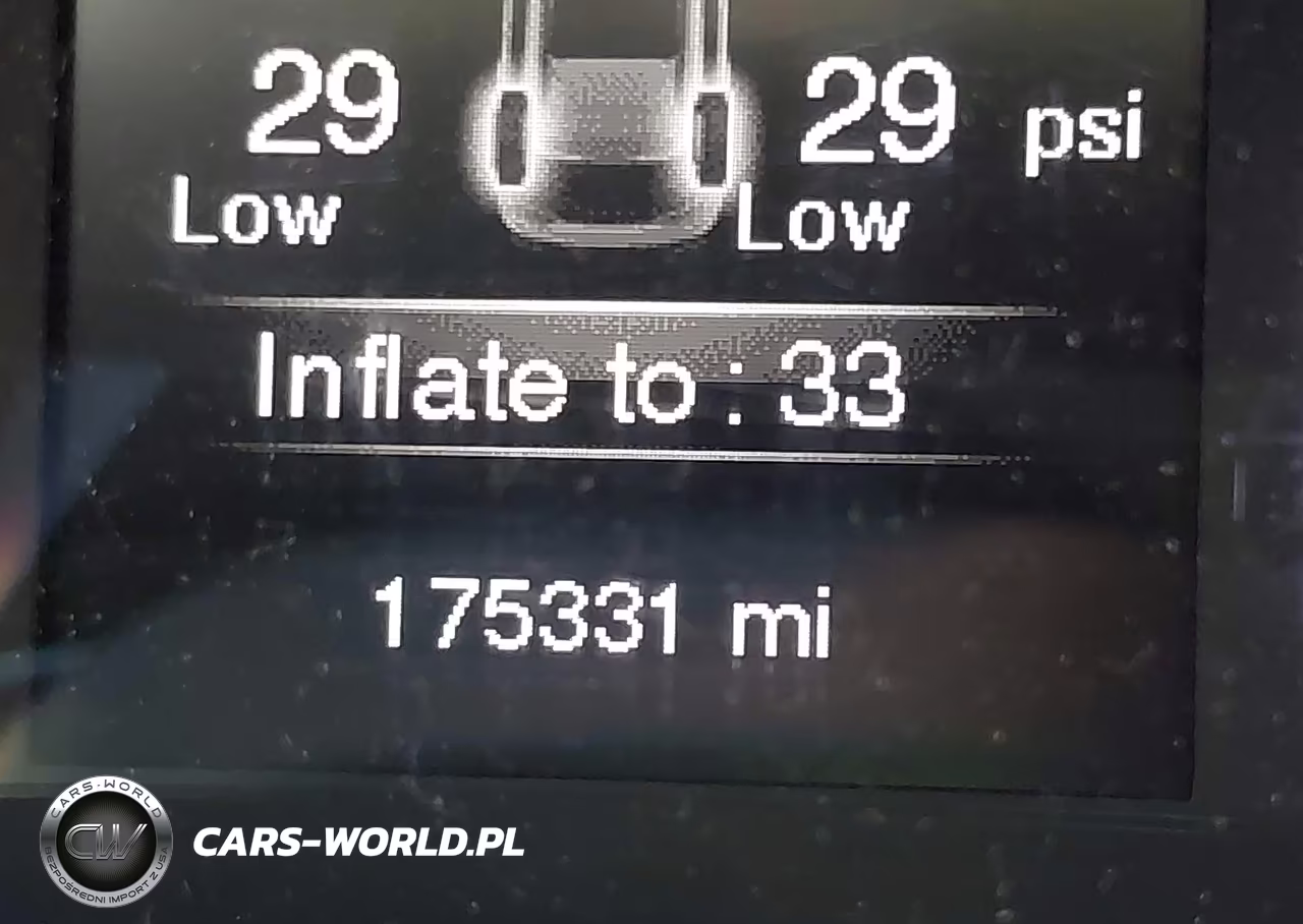 2014 Jeep Cherokee Latitude VIN:1C4PJMCB6EW311422 - 15