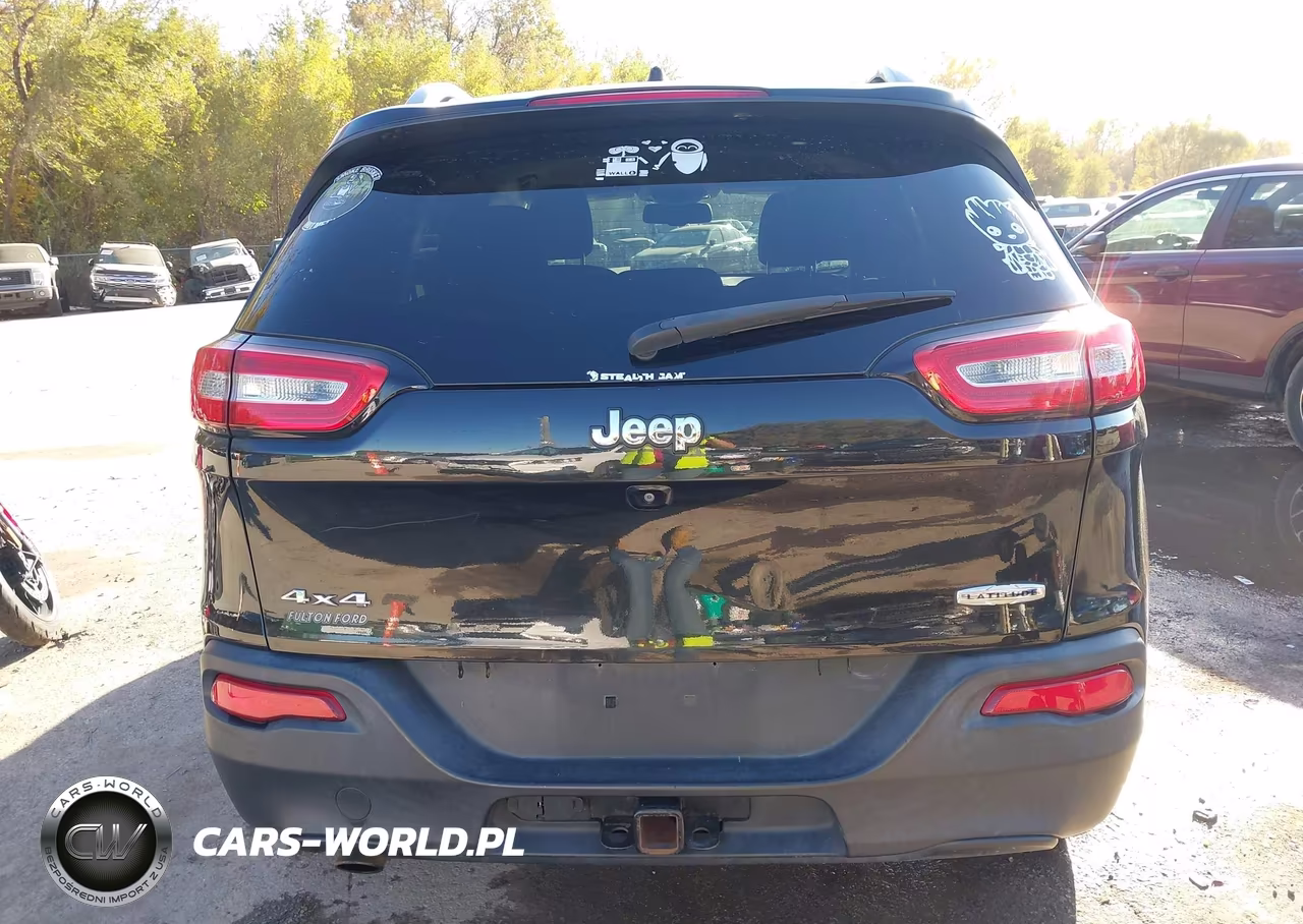 2014 Jeep Cherokee Latitude VIN:1C4PJMCB6EW311422 - 16