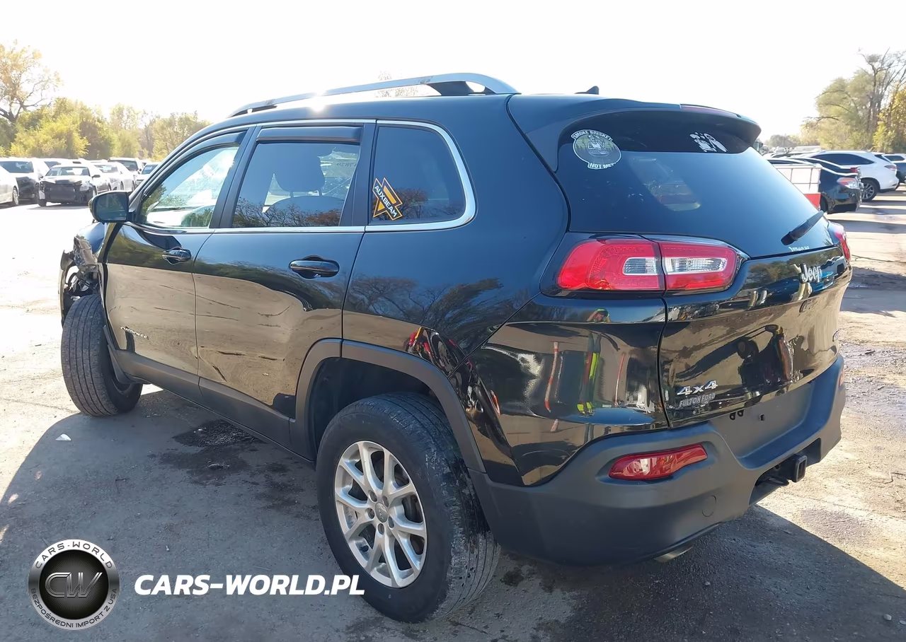 2014 Jeep Cherokee Latitude VIN:1C4PJMCB6EW311422 - 3