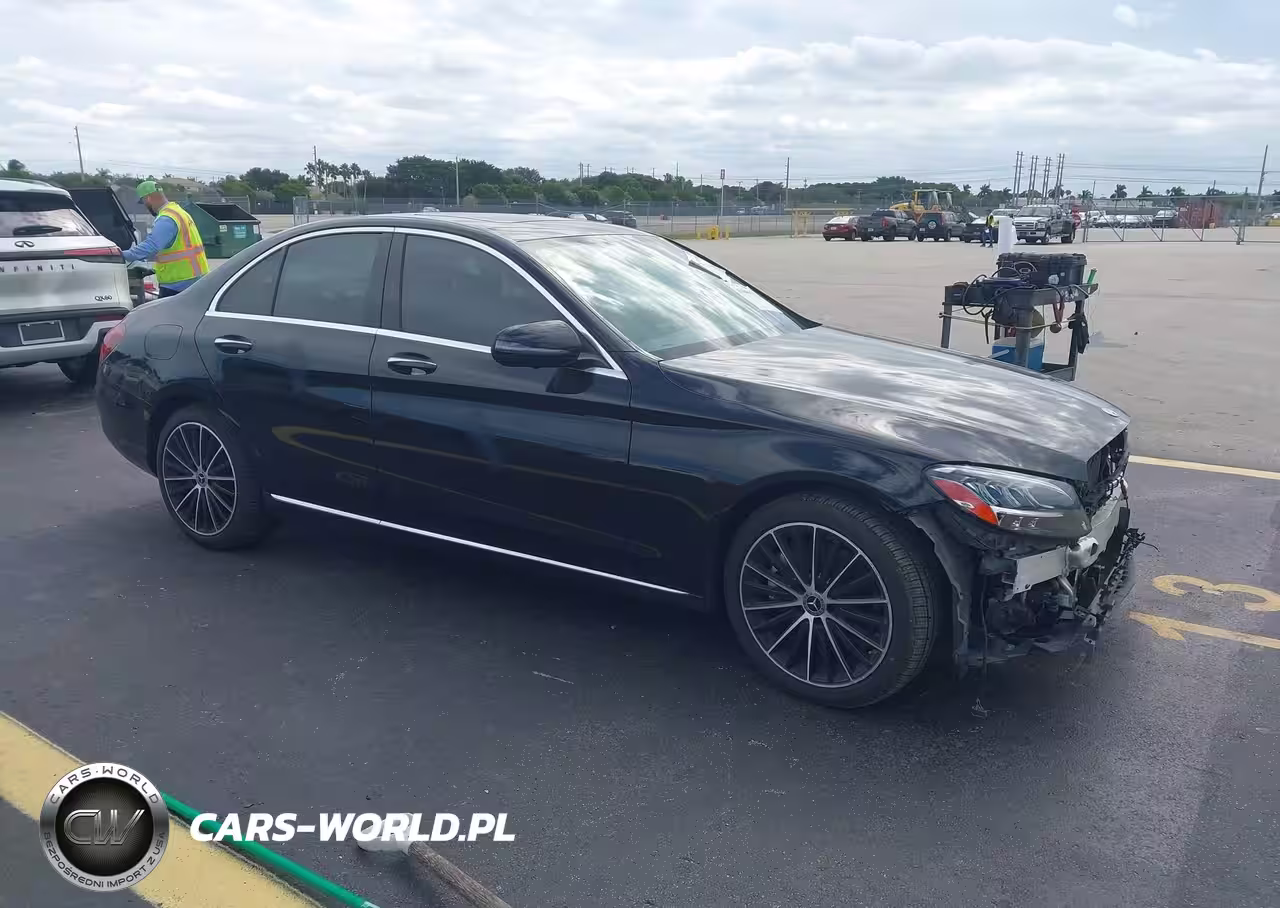 2021 Mercedes-Benz C 300 Sedan