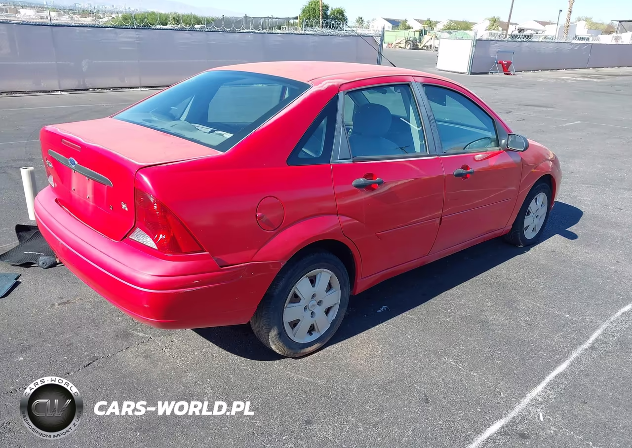 2004 Ford Focus Se VIN:1FAFP34ZX4W188065 - 4