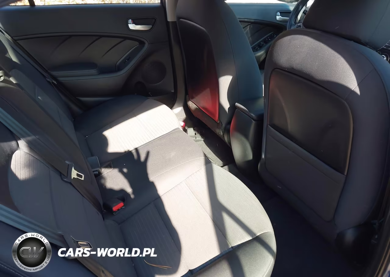 2018 Kia Forte Lx VIN:3KPFL4A73JE190616 - 8