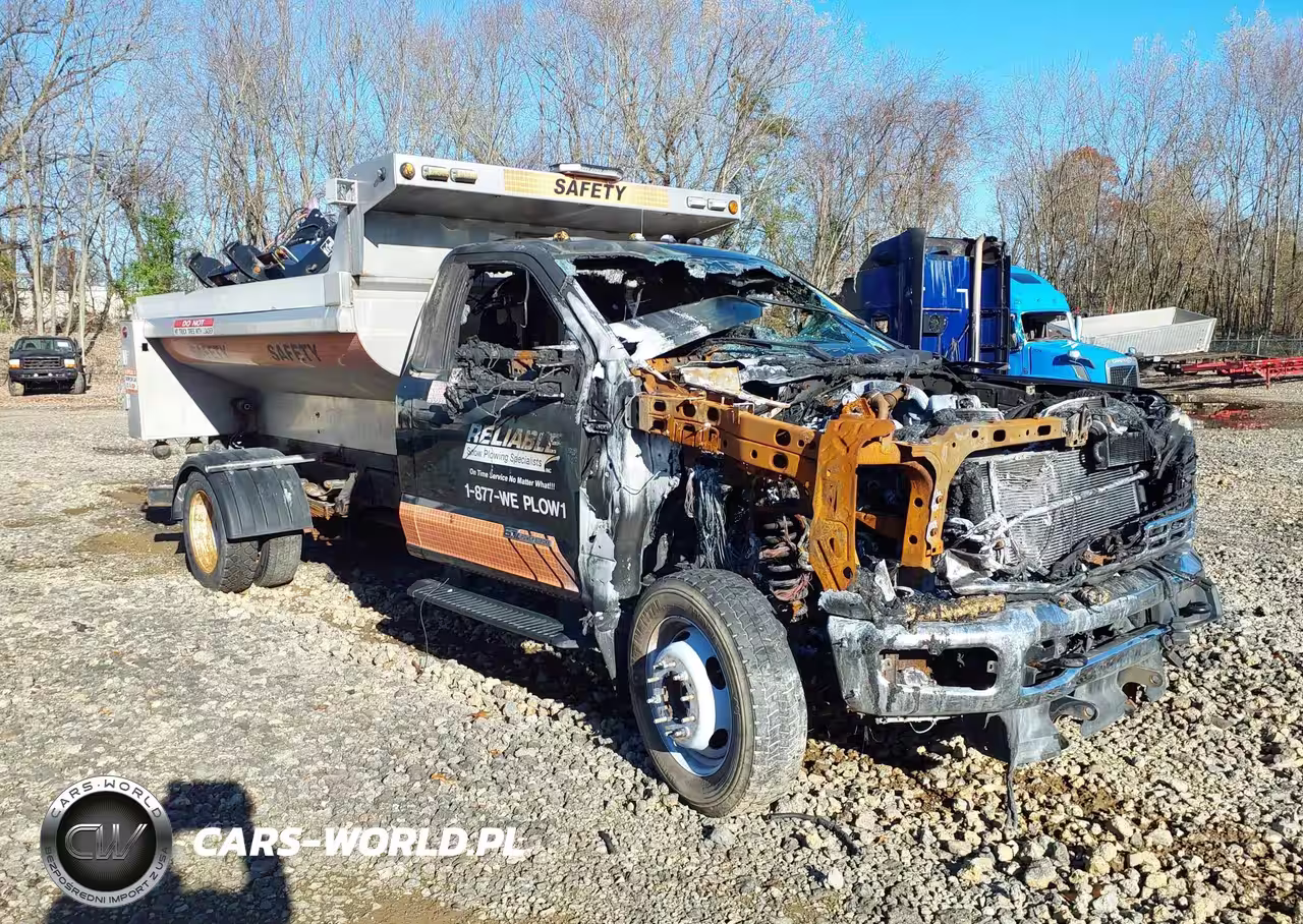 2023 Ford F-550 Chassis Xl