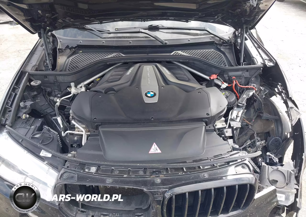 2018 BMW X5 xDrive50I VIN:5UXKR6C57J0U15034 - 10