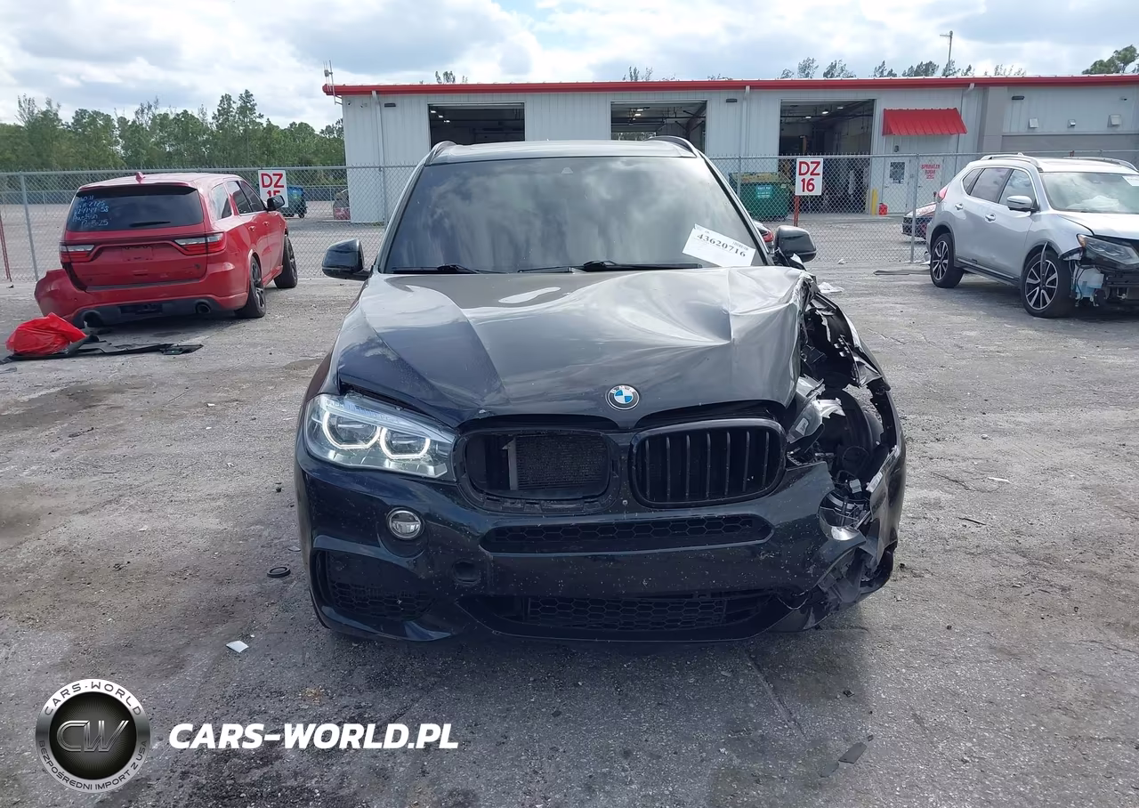 2018 BMW X5 xDrive50I VIN:5UXKR6C57J0U15034 - 12