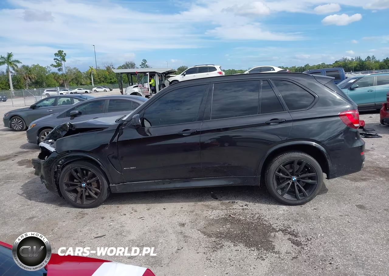 2018 BMW X5 xDrive50I VIN:5UXKR6C57J0U15034 - 14