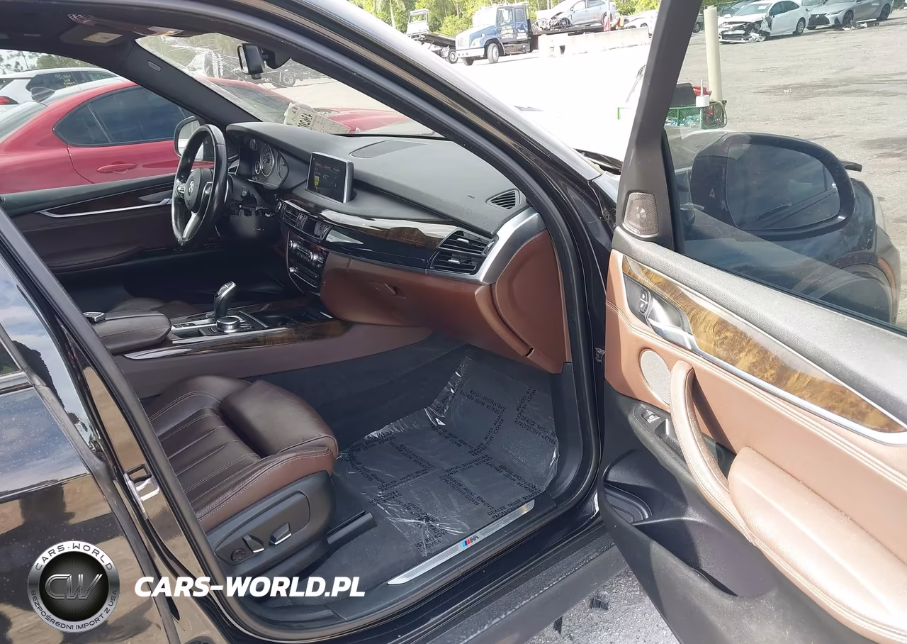 2018 BMW X5 xDrive50I VIN:5UXKR6C57J0U15034 - 5