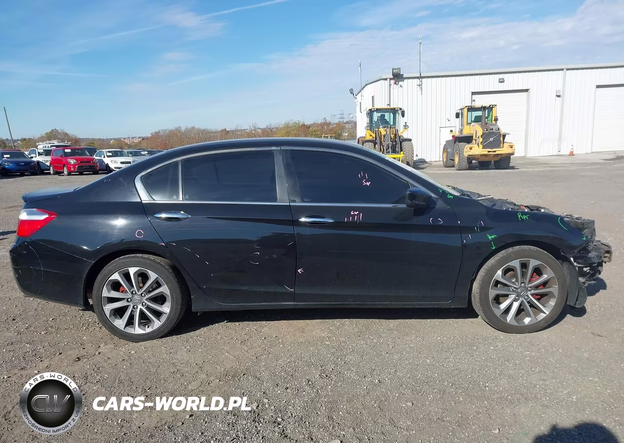 2015 Honda Accord Sport VIN:1HGCR2F59FA228634 - 13