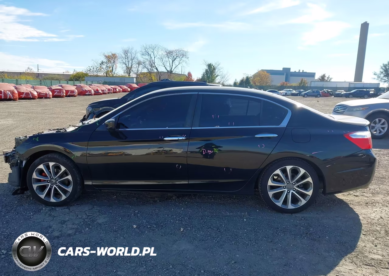 2015 Honda Accord Sport VIN:1HGCR2F59FA228634 - 14