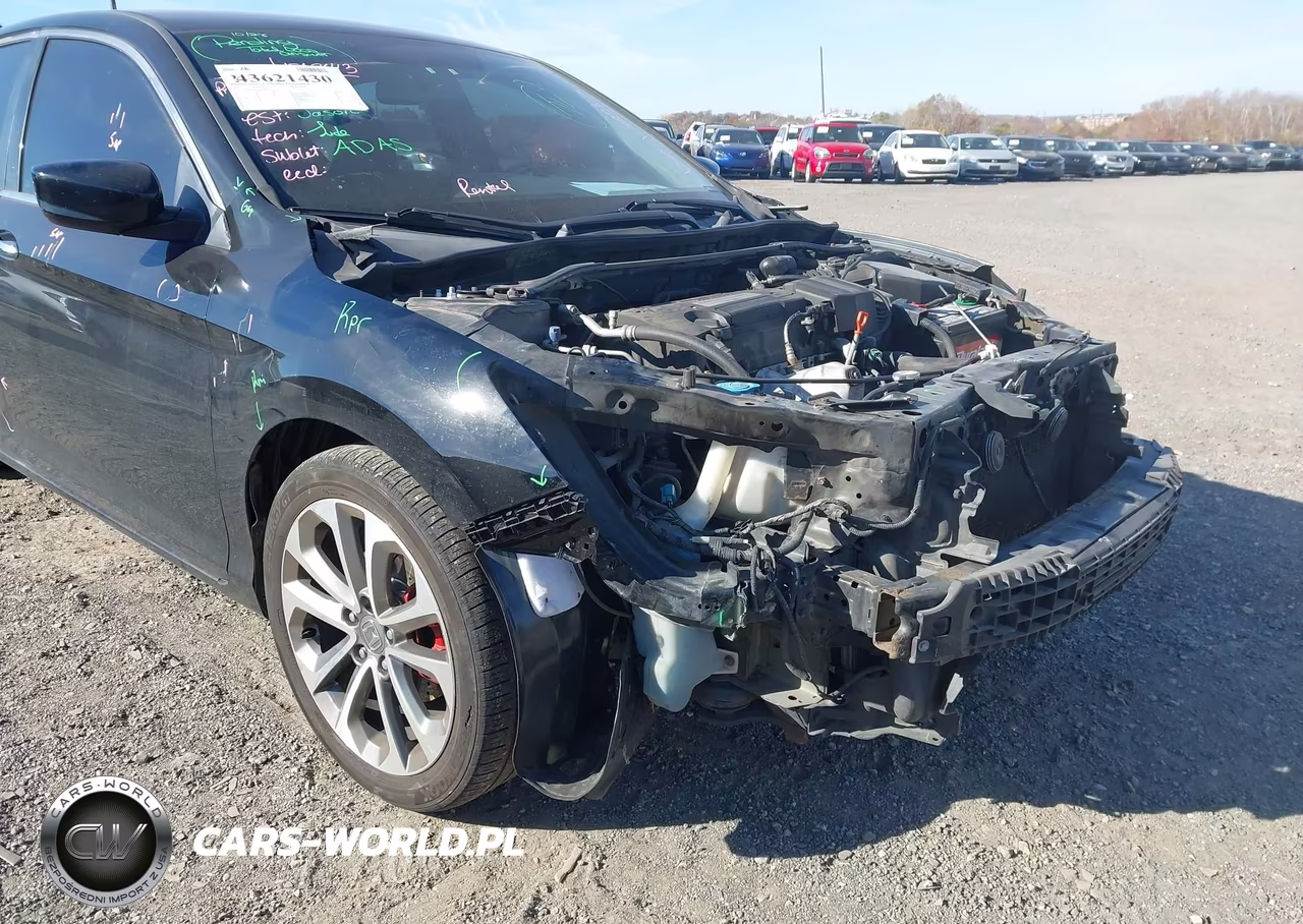 2015 Honda Accord Sport VIN:1HGCR2F59FA228634 - 18