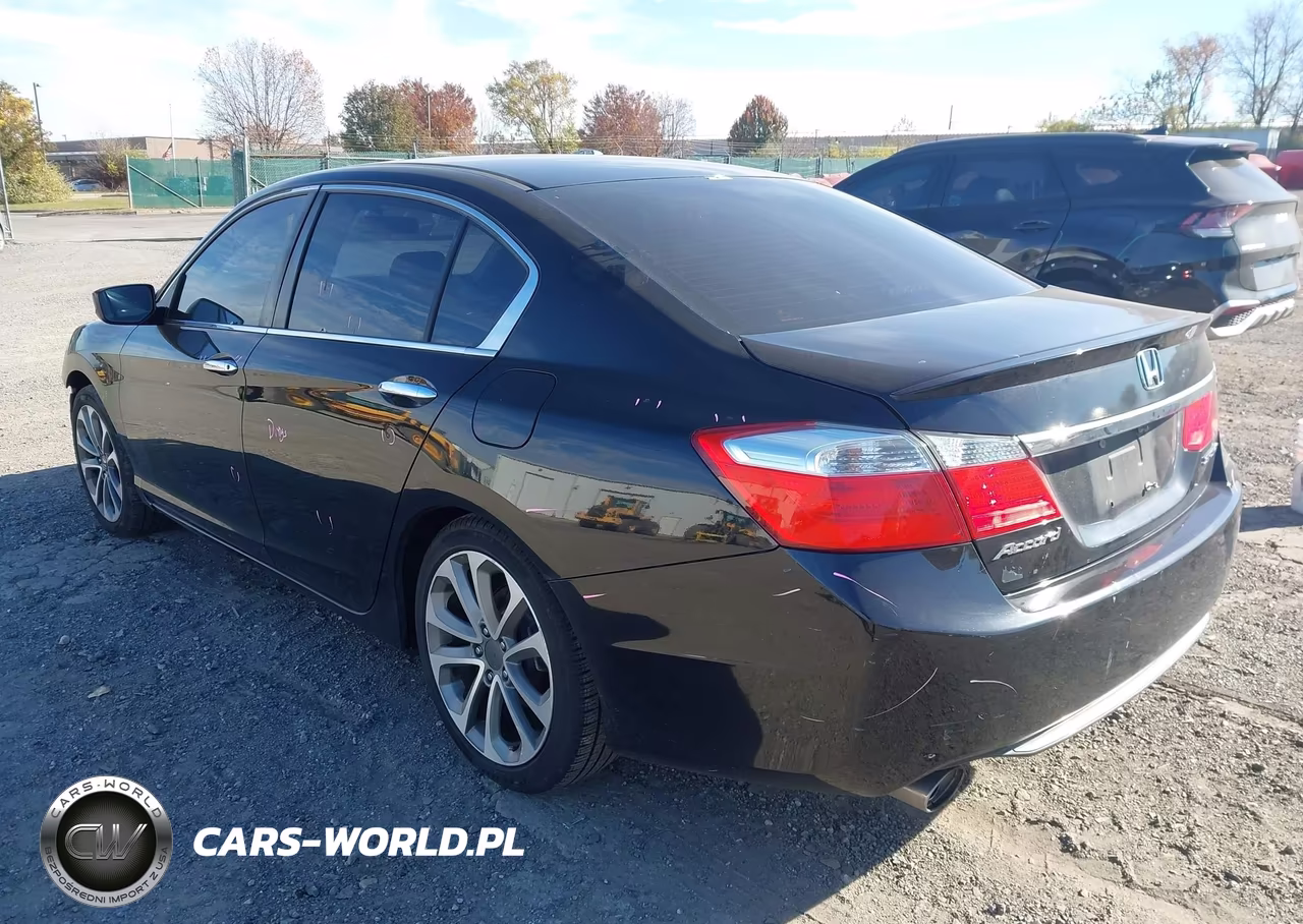 2015 Honda Accord Sport VIN:1HGCR2F59FA228634 - 3