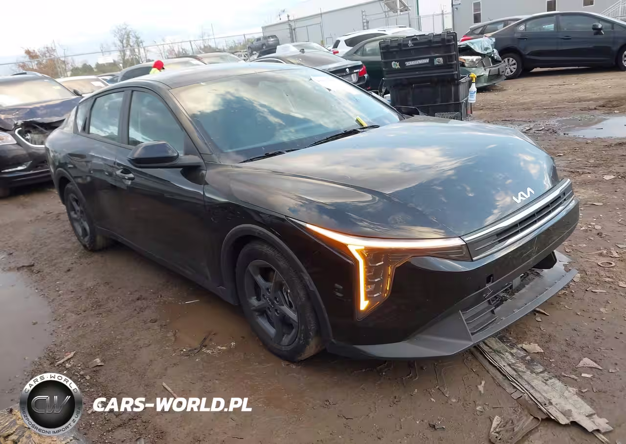 2025 Kia K4 Lxs