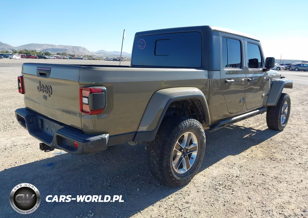 2020 Jeep Gladiator Sport S 4X4 VIN:1C6HJTAG4LL201441 - 4