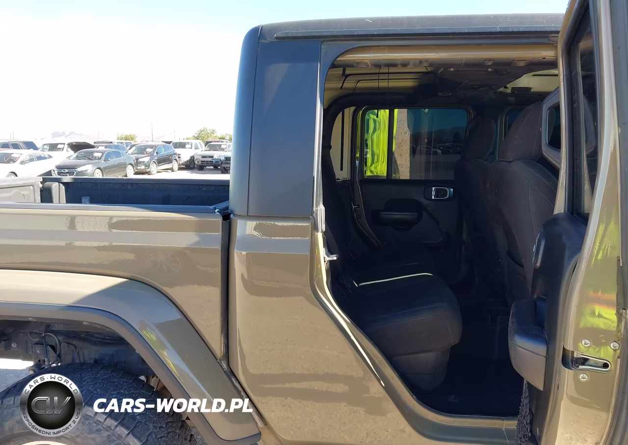 2020 Jeep Gladiator Sport S 4X4 VIN:1C6HJTAG4LL201441 - 8