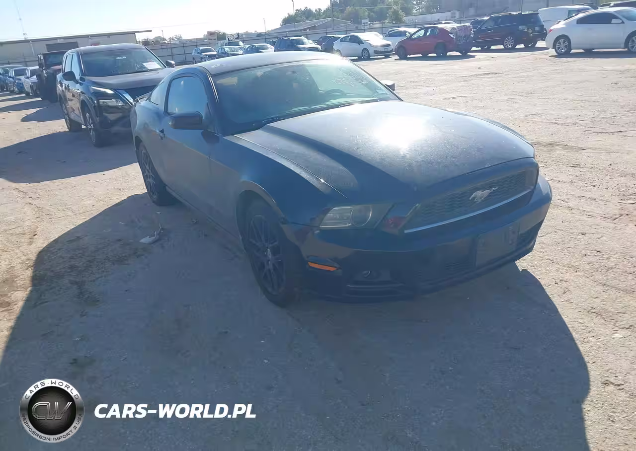 2014 Ford Mustang V6