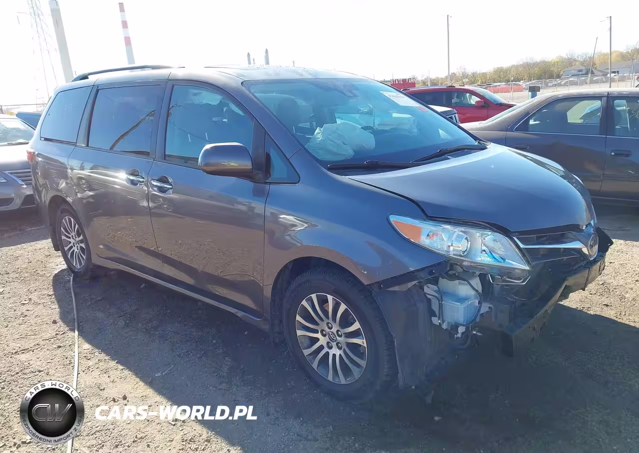 2019 Toyota Sienna Xle 8 Passenger
