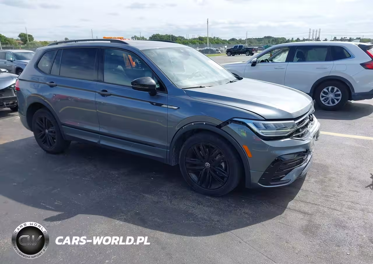 2022 Volkswagen Tiguan 2.0T Se R-Line Black