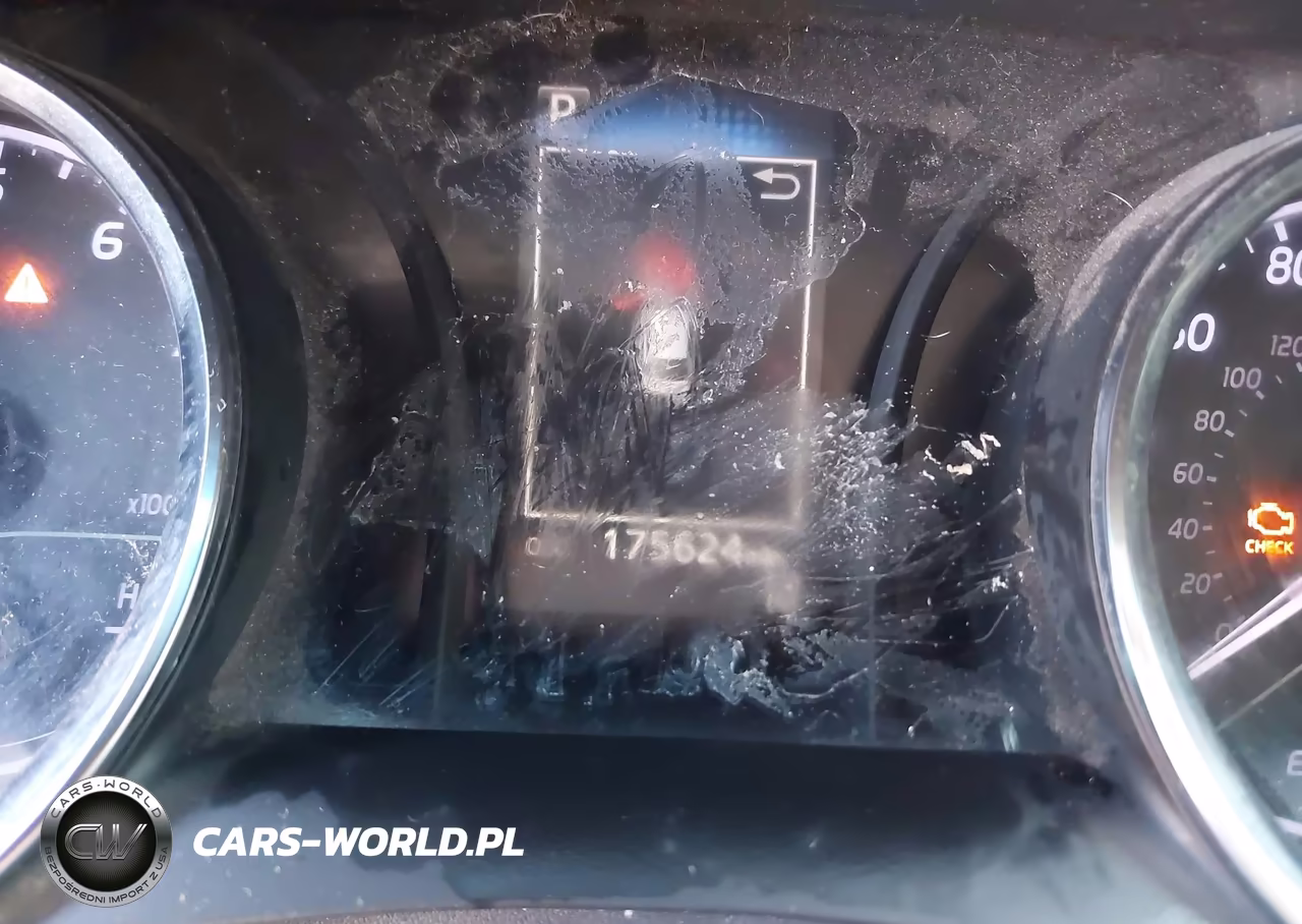 2018 Toyota Camry Le VIN:4T1B11HK6JU627924 - 7