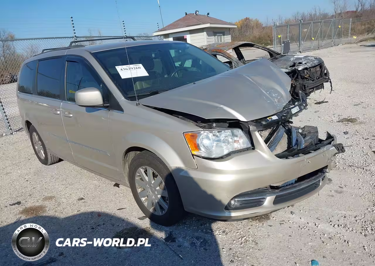 2015 Chrysler Town & Country Touring