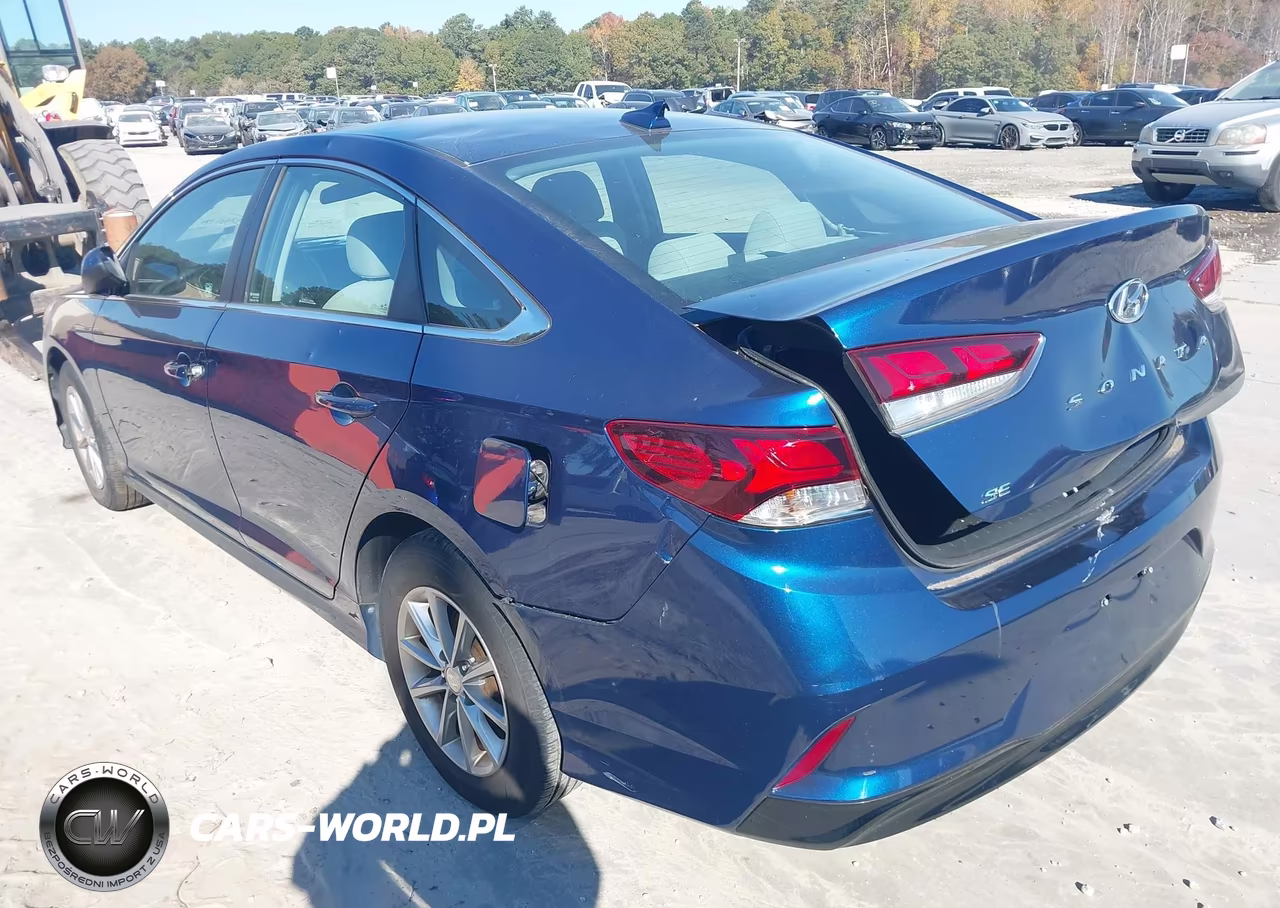 2018 Hyundai Sonata Se VIN:5NPE24AF0JH657007 - 3
