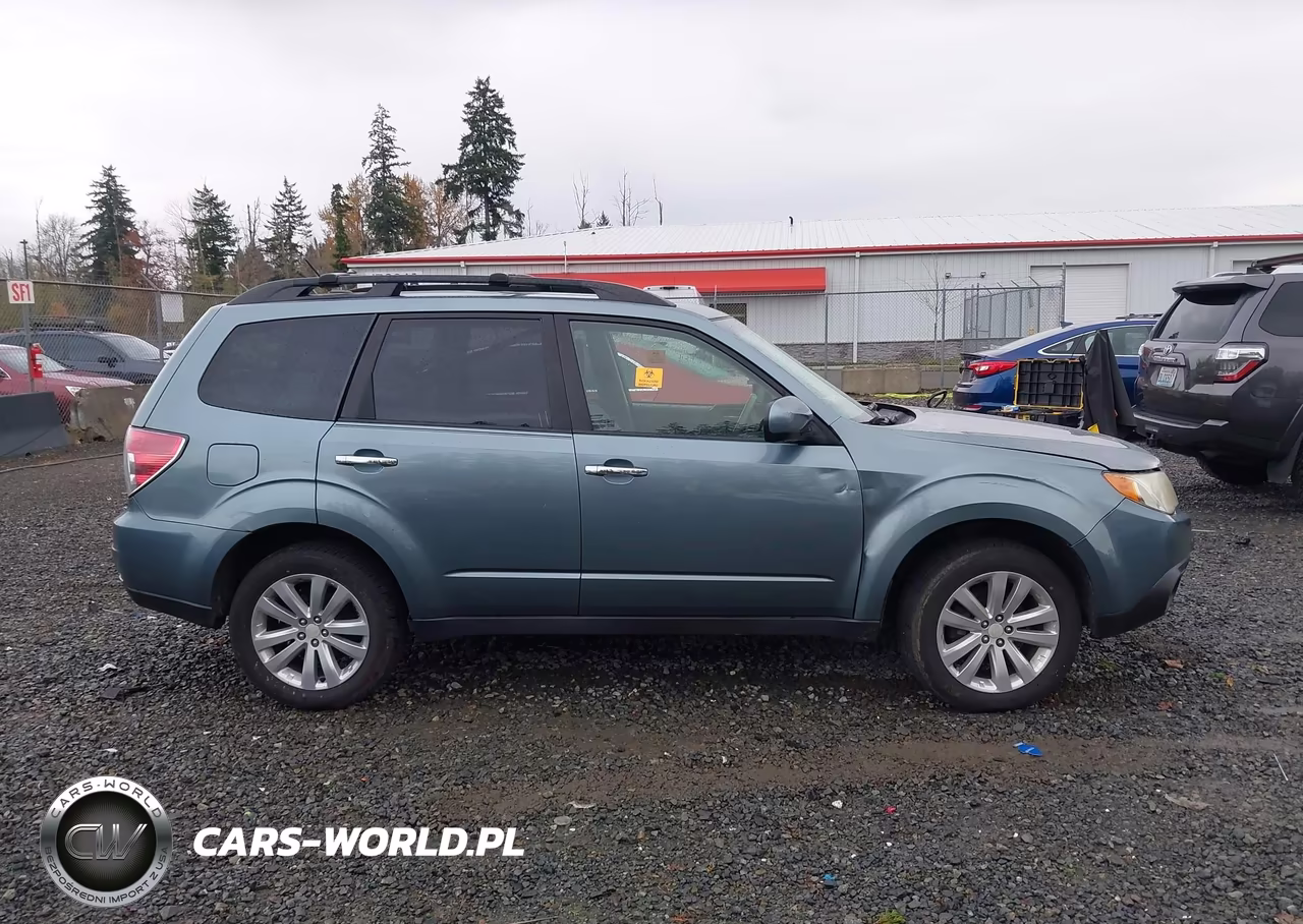 2011 Subaru Forester 2.5X Premium VIN:JF2SHADC9BH780629 - 12