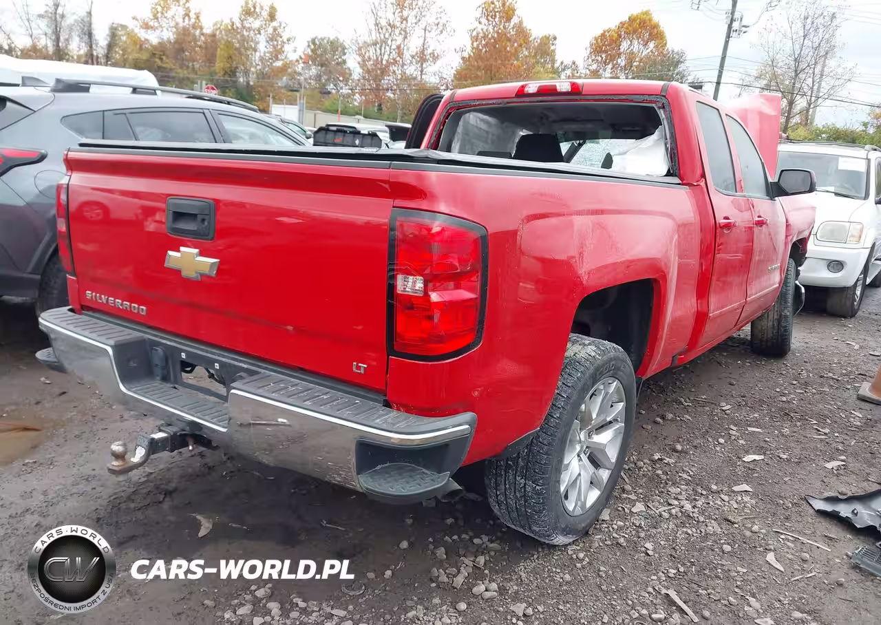 2018 Chevrolet Silverado 1500 1Lt VIN:2GCVKREC8J1104104 - 4