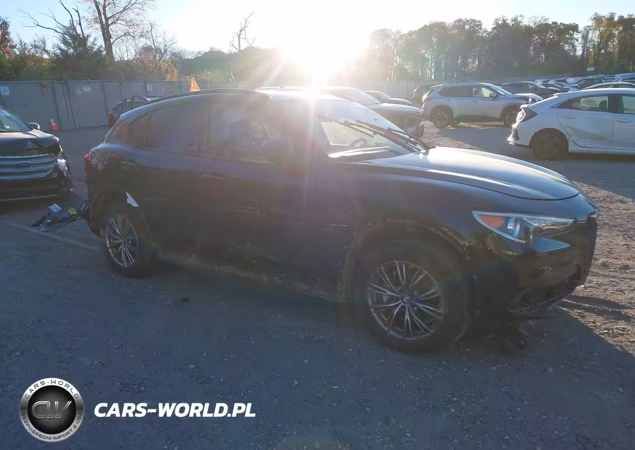 2022 Alfa Romeo Stelvio Sprint Awd