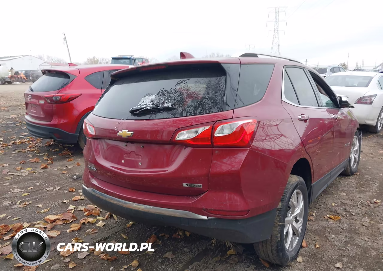 2018 Chevrolet Equinox Premier VIN:2GNAXMEV4J6346399 - 4