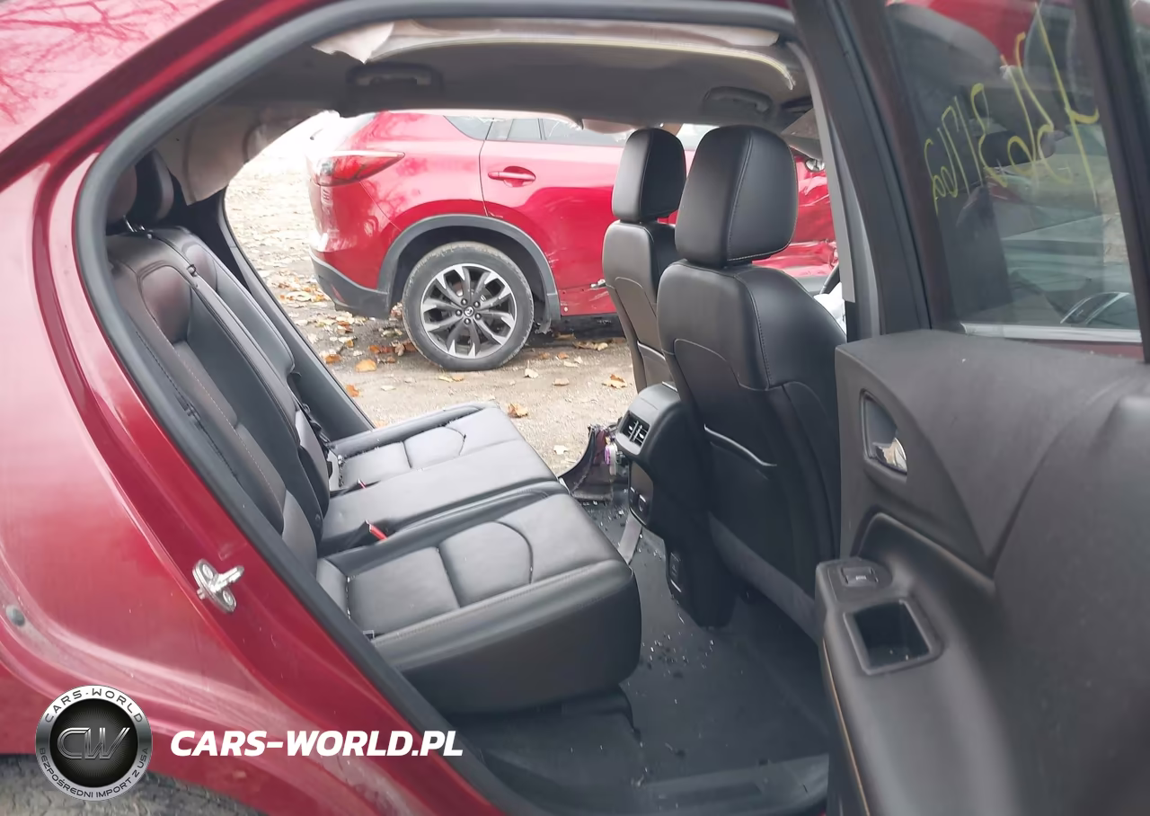 2018 Chevrolet Equinox Premier VIN:2GNAXMEV4J6346399 - 8