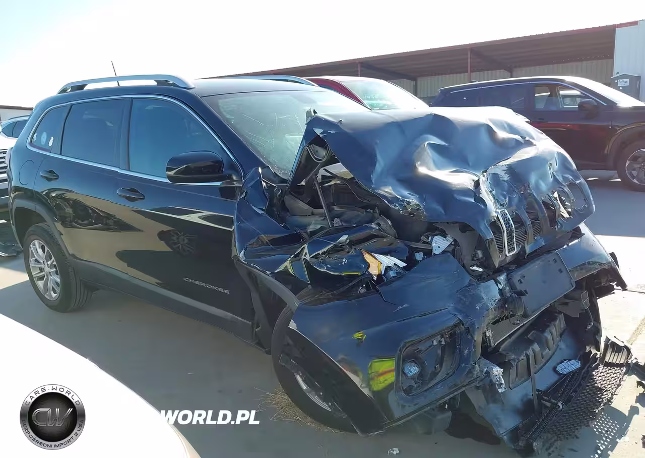 2019 Jeep Cherokee Latitude Fwd