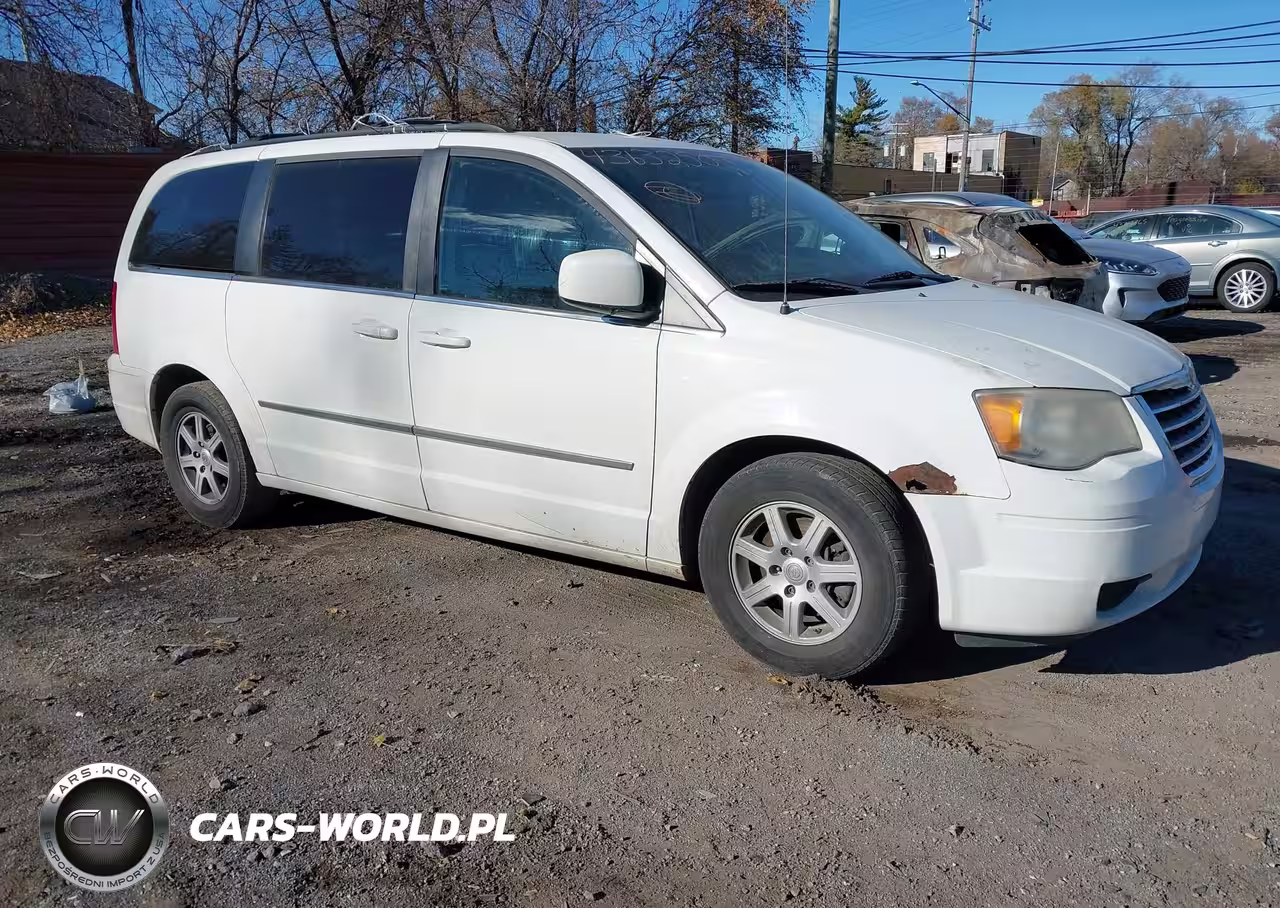 2010 Chrysler Town & Country Touring Plus