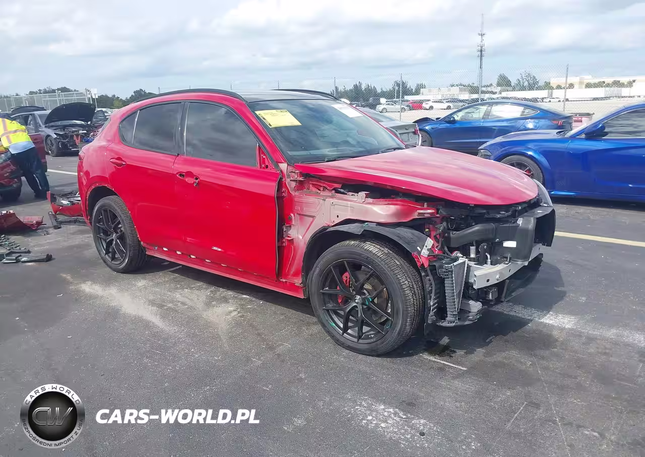 2020 Alfa Romeo Stelvio Sport Rwd