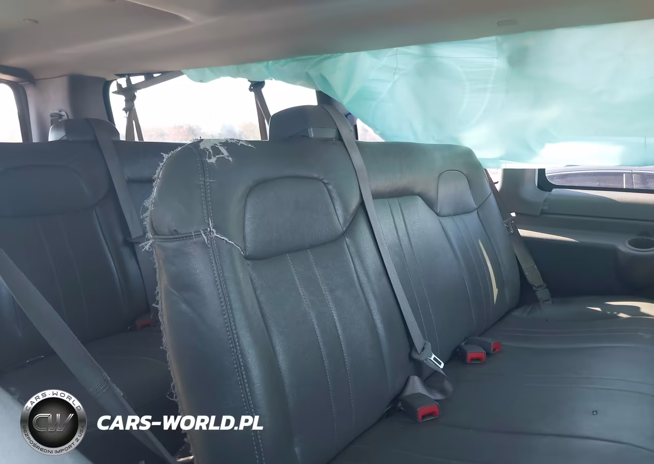 2017 Chevrolet Express 3500 Ls VIN:1GAZGNFG9H1183661 - 8