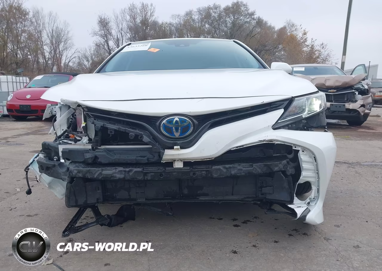 2020 Toyota Camry Le Hybrid VIN:4T1C31AK0LU533761 - 18