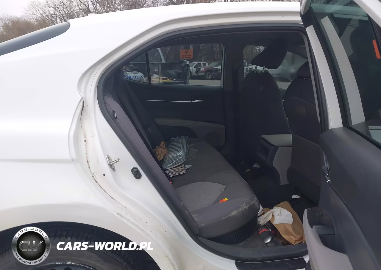 2020 Toyota Camry Le Hybrid VIN:4T1C31AK0LU533761 - 8