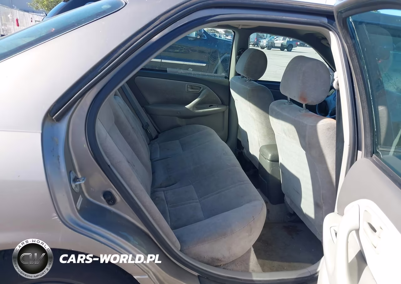 1999 Toyota Camry Le VIN:4T1BG28K0XU520753 - 8