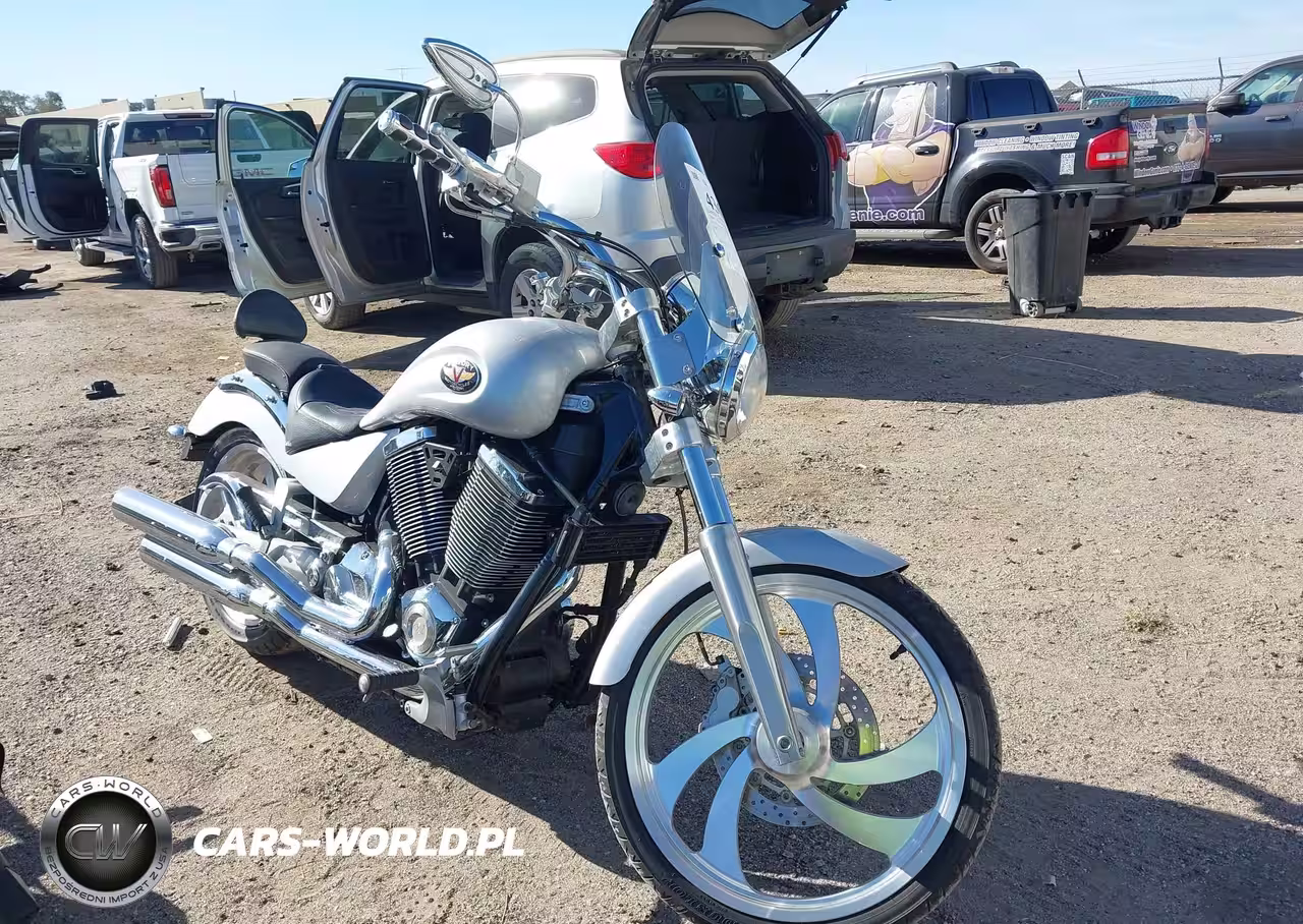 2004 Victory Motorcycles Vegas